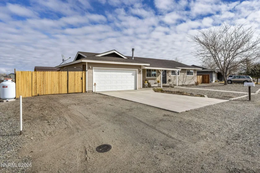 11 Penrose, Yerington, Nevada 89447, 3 Bedrooms Bedrooms, ,2 BathroomsBathrooms,Residential,Residential,Penrose,260001742