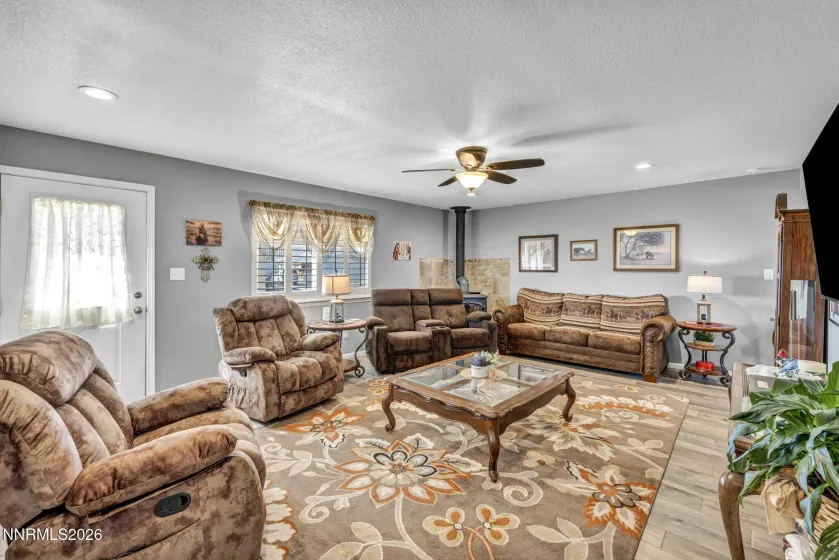 11 Penrose, Yerington, Nevada 89447, 3 Bedrooms Bedrooms, ,2 BathroomsBathrooms,Residential,Residential,Penrose,260001742