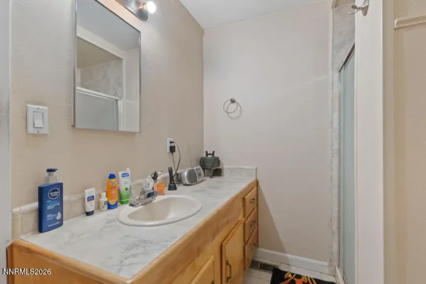 136 York, Sparks, Nevada 89431, 3 Bedrooms Bedrooms, ,2 BathroomsBathrooms,Residential,Residential,York,260001757