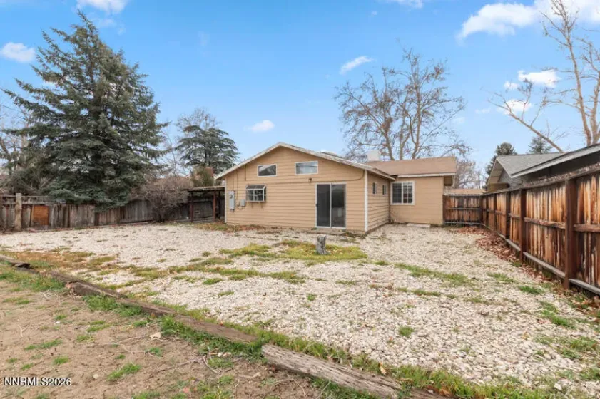 136 York, Sparks, Nevada 89431, 3 Bedrooms Bedrooms, ,2 BathroomsBathrooms,Residential,Residential,York,260001757