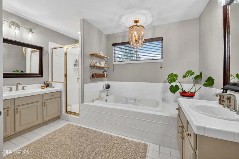 5279 Mira Loma, Reno, Nevada 89502, 4 Bedrooms Bedrooms, ,4 BathroomsBathrooms,Residential,Residential,Mira Loma,260001761