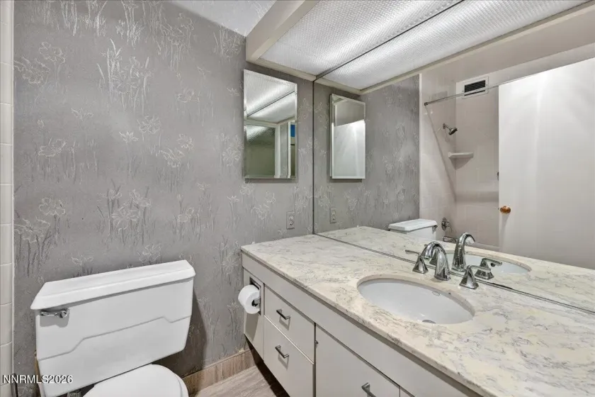 100 Arlington, Reno, Nevada 89501, 2 Bedrooms Bedrooms, ,2 BathroomsBathrooms,Residential,Residential,Arlington,260001767