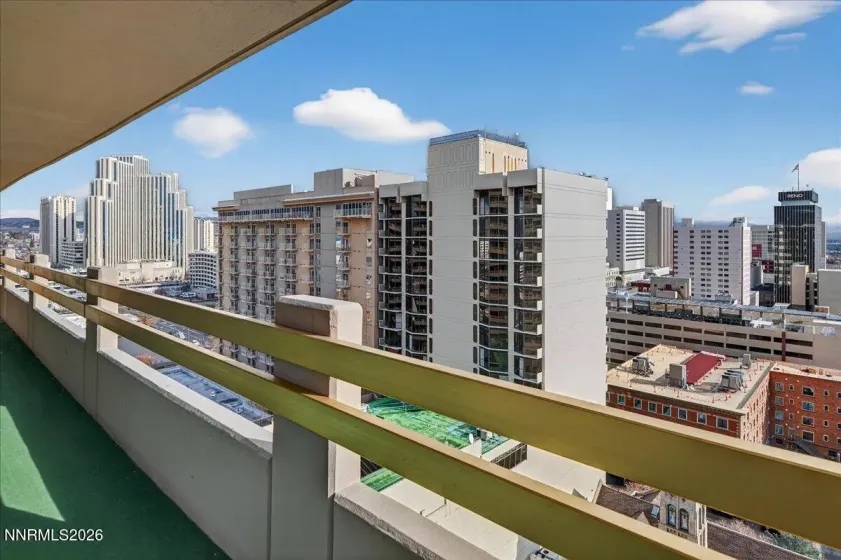 100 Arlington, Reno, Nevada 89501, 2 Bedrooms Bedrooms, ,2 BathroomsBathrooms,Residential,Residential,Arlington,260001767