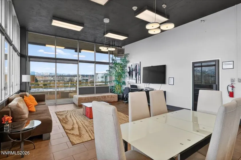 100 Arlington, Reno, Nevada 89501, 2 Bedrooms Bedrooms, ,2 BathroomsBathrooms,Residential,Residential,Arlington,260001767