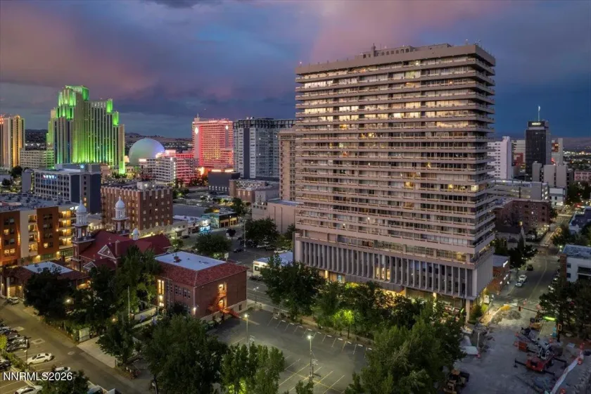 100 Arlington, Reno, Nevada 89501, 2 Bedrooms Bedrooms, ,2 BathroomsBathrooms,Residential,Residential,Arlington,260001767