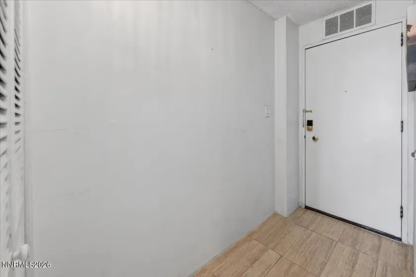 100 Arlington, Reno, Nevada 89501, 2 Bedrooms Bedrooms, ,2 BathroomsBathrooms,Residential,Residential,Arlington,260001767