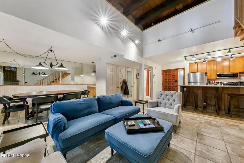 120 Country Club, Incline Village, Nevada 89451, ,3 BathroomsBathrooms,Residential,Residential,Country Club,260001771