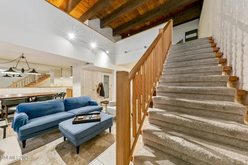 120 Country Club, Incline Village, Nevada 89451, ,3 BathroomsBathrooms,Residential,Residential,Country Club,260001771