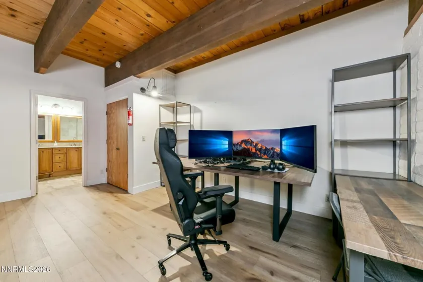 120 Country Club, Incline Village, Nevada 89451, ,3 BathroomsBathrooms,Residential,Residential,Country Club,260001771