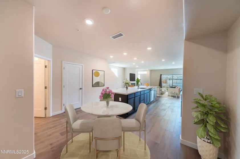 2381 Tecumseh, Sparks, Nevada 89436, 3 Bedrooms Bedrooms, ,4 BathroomsBathrooms,Residential,Residential,Tecumseh,260001774