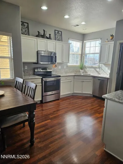 2060 Tivoli, Sparks, Nevada 89434, 2 Bedrooms Bedrooms, ,2 BathroomsBathrooms,Residential,Residential,Tivoli,260001775