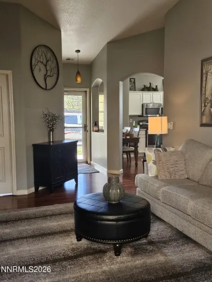 2060 Tivoli, Sparks, Nevada 89434, 2 Bedrooms Bedrooms, ,2 BathroomsBathrooms,Residential,Residential,Tivoli,260001775