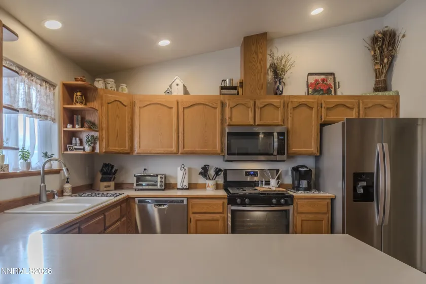 2875 Horseshoe, Fernley, Nevada 89408, 3 Bedrooms Bedrooms, ,2 BathroomsBathrooms,Residential,Residential,Horseshoe,260001777