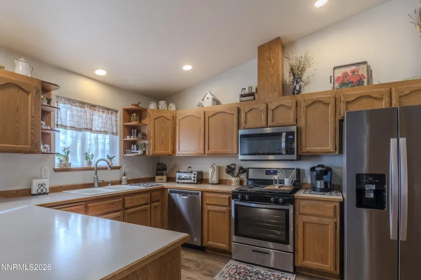 2875 Horseshoe, Fernley, Nevada 89408, 3 Bedrooms Bedrooms, ,2 BathroomsBathrooms,Residential,Residential,Horseshoe,260001777