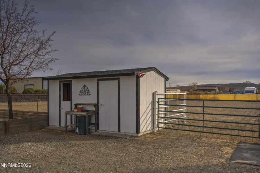 2875 Horseshoe, Fernley, Nevada 89408, 3 Bedrooms Bedrooms, ,2 BathroomsBathrooms,Residential,Residential,Horseshoe,260001777