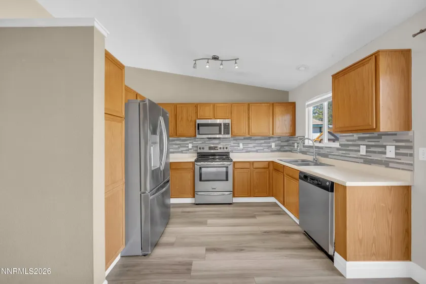 7295 Raphael, Sun Valley, Nevada 89433, 3 Bedrooms Bedrooms, ,2 BathroomsBathrooms,Residential,Residential,Raphael,260001781