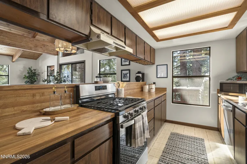 603 Cynthia, Incline Village, Nevada 89451, 3 Bedrooms Bedrooms, ,3 BathroomsBathrooms,Residential,Residential,Cynthia,260001787