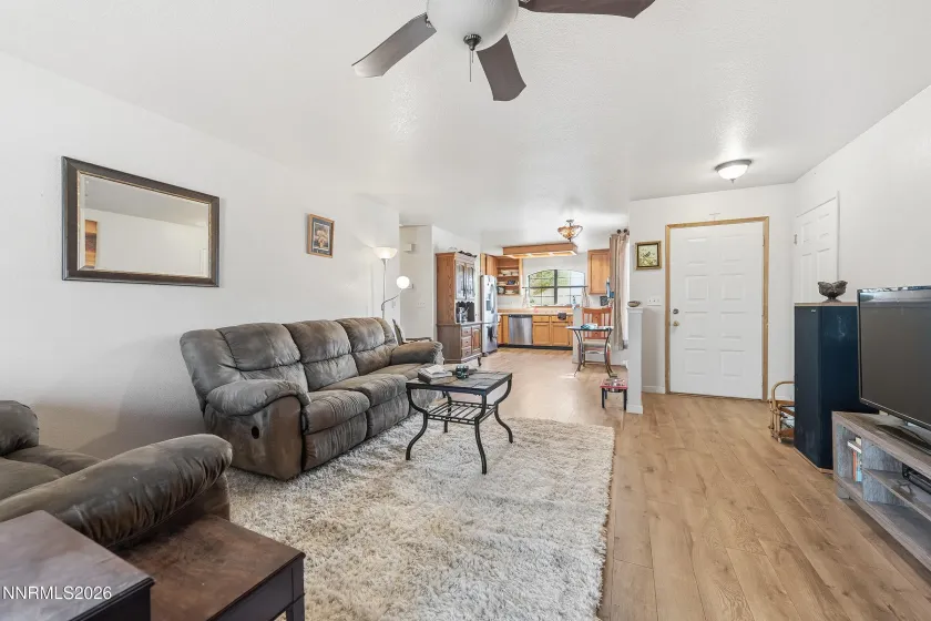 270 Woodlake, Dayton, Nevada 89403, 2 Bedrooms Bedrooms, ,2 BathroomsBathrooms,Residential,Residential,Woodlake,260001790