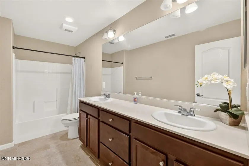 145 Carson River, Dayton, Nevada 89403, 4 Bedrooms Bedrooms, ,2 BathroomsBathrooms,Residential,Residential,Carson River,260001799