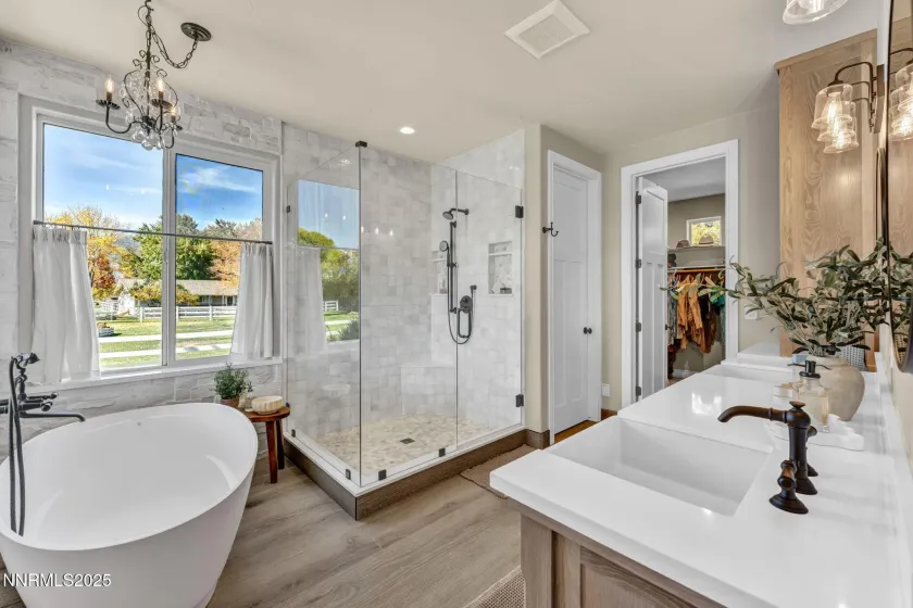 1058 Frieda, Minden, Nevada 89423, 5 Bedrooms Bedrooms, ,7 BathroomsBathrooms,Residential,Residential,Frieda,250057364