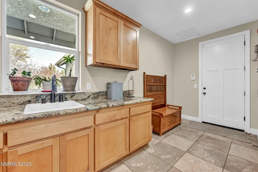 1058 Frieda, Minden, Nevada 89423, 5 Bedrooms Bedrooms, ,7 BathroomsBathrooms,Residential,Residential,Frieda,250057364