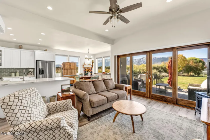 1058 Frieda, Minden, Nevada 89423, 5 Bedrooms Bedrooms, ,7 BathroomsBathrooms,Residential,Residential,Frieda,250057364