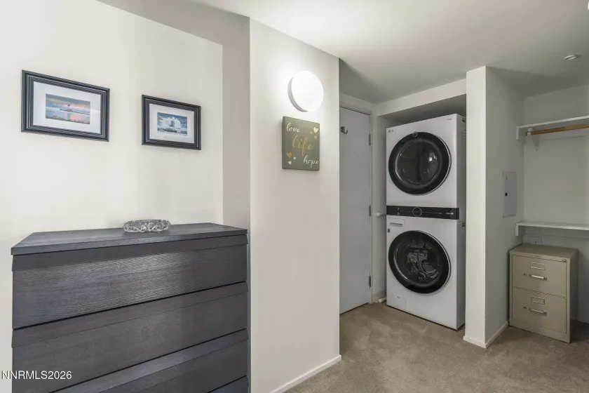 255 Sierra, Reno, Nevada 89501, 1 Bedroom Bedrooms, ,1 BathroomBathrooms,Residential,Residential,Sierra,260001807