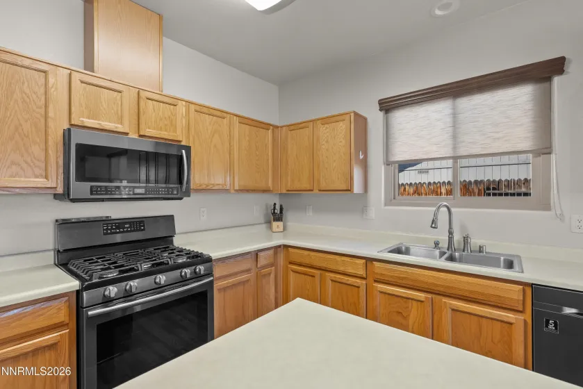 148 Pebble, Dayton, Nevada 89403, 3 Bedrooms Bedrooms, ,2 BathroomsBathrooms,Residential,Residential,Pebble,260001811