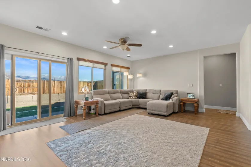 148 Pebble, Dayton, Nevada 89403, 3 Bedrooms Bedrooms, ,2 BathroomsBathrooms,Residential,Residential,Pebble,260001811