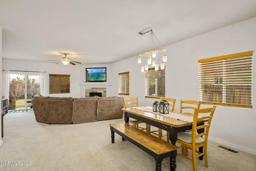 7572 Gold, Reno, Nevada 89506, 3 Bedrooms Bedrooms, ,2 BathroomsBathrooms,Residential,Residential,Gold,260001815