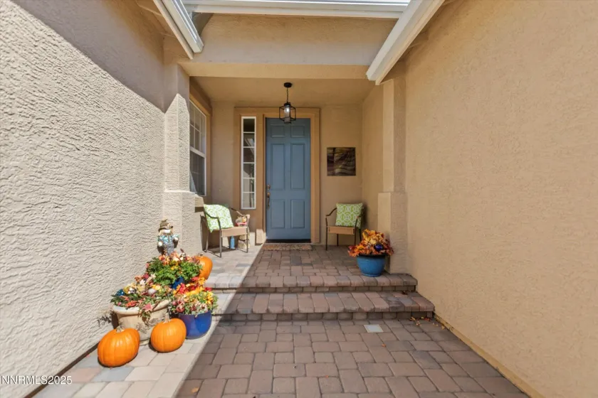 6831 Island Queen, Sparks, Nevada 89436, 4 Bedrooms Bedrooms, ,2 BathroomsBathrooms,Residential,Residential,Island Queen,250051449