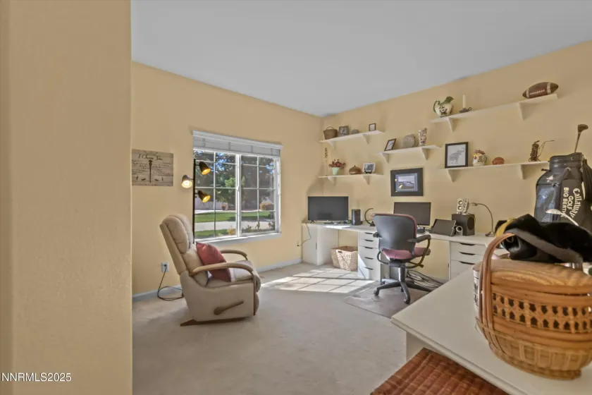 6831 Island Queen, Sparks, Nevada 89436, 4 Bedrooms Bedrooms, ,2 BathroomsBathrooms,Residential,Residential,Island Queen,250051449