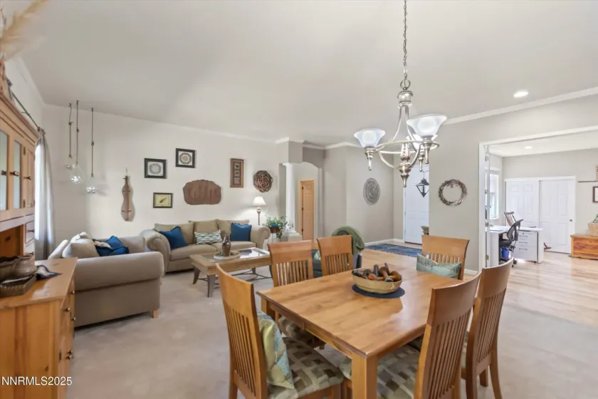 6831 Island Queen, Sparks, Nevada 89436, 4 Bedrooms Bedrooms, ,2 BathroomsBathrooms,Residential,Residential,Island Queen,250051449