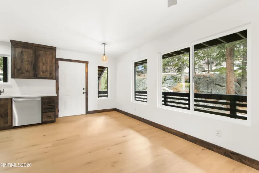 307 Galaxy, Stateline, Nevada 89449, 2 Bedrooms Bedrooms, ,1 BathroomBathrooms,Residential,Residential,Galaxy,260001820