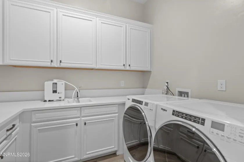 719 W Pleasant Oak, Reno, Nevada 89511, 3 Bedrooms Bedrooms, ,4 BathroomsBathrooms,Residential,Residential,W Pleasant Oak,260001822