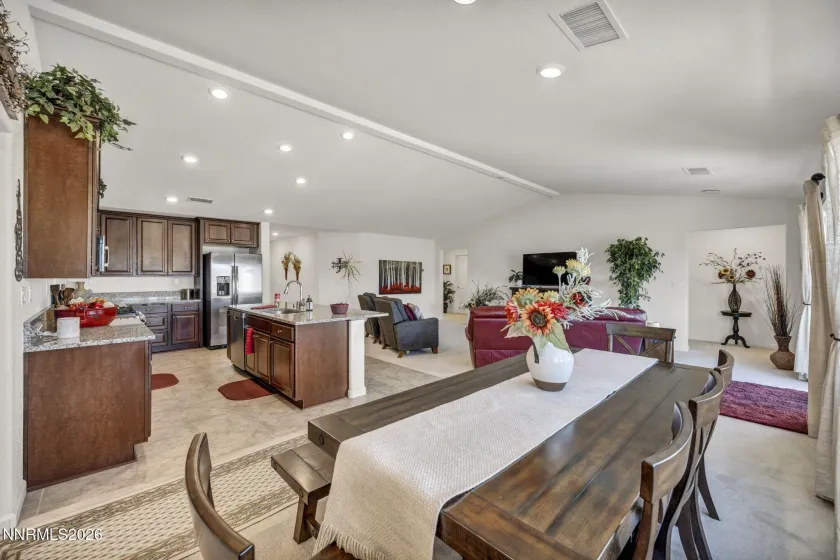 369 Redwall, Dayton, Nevada 89403, 4 Bedrooms Bedrooms, ,3 BathroomsBathrooms,Residential,Residential,Redwall,260001829