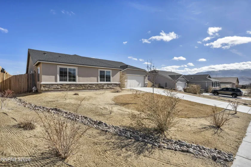 369 Redwall, Dayton, Nevada 89403, 4 Bedrooms Bedrooms, ,3 BathroomsBathrooms,Residential,Residential,Redwall,260001829