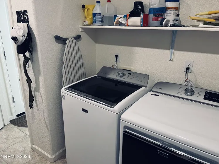 369 Redwall, Dayton, Nevada 89403, 4 Bedrooms Bedrooms, ,3 BathroomsBathrooms,Residential,Residential,Redwall,260001829