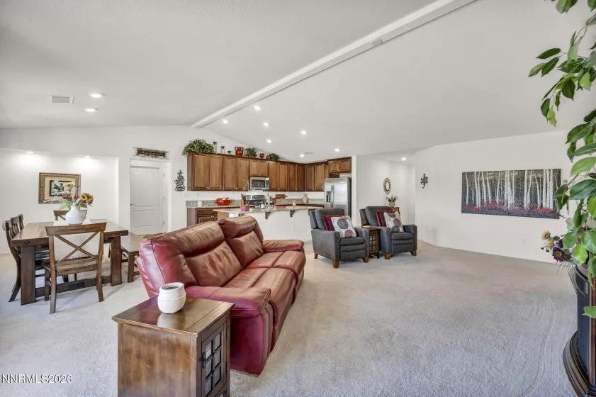 369 Redwall, Dayton, Nevada 89403, 4 Bedrooms Bedrooms, ,3 BathroomsBathrooms,Residential,Residential,Redwall,260001829