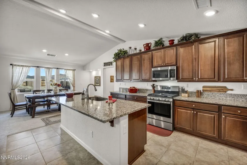 369 Redwall, Dayton, Nevada 89403, 4 Bedrooms Bedrooms, ,3 BathroomsBathrooms,Residential,Residential,Redwall,260001829