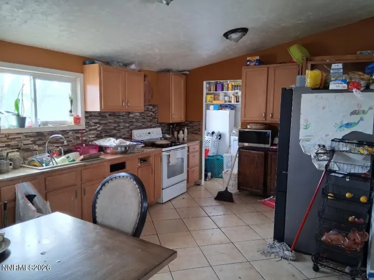 5785 Yukon, Sun Valley, Nevada 89433, 3 Bedrooms Bedrooms, ,2 BathroomsBathrooms,Residential,Residential,Yukon,0,260001834