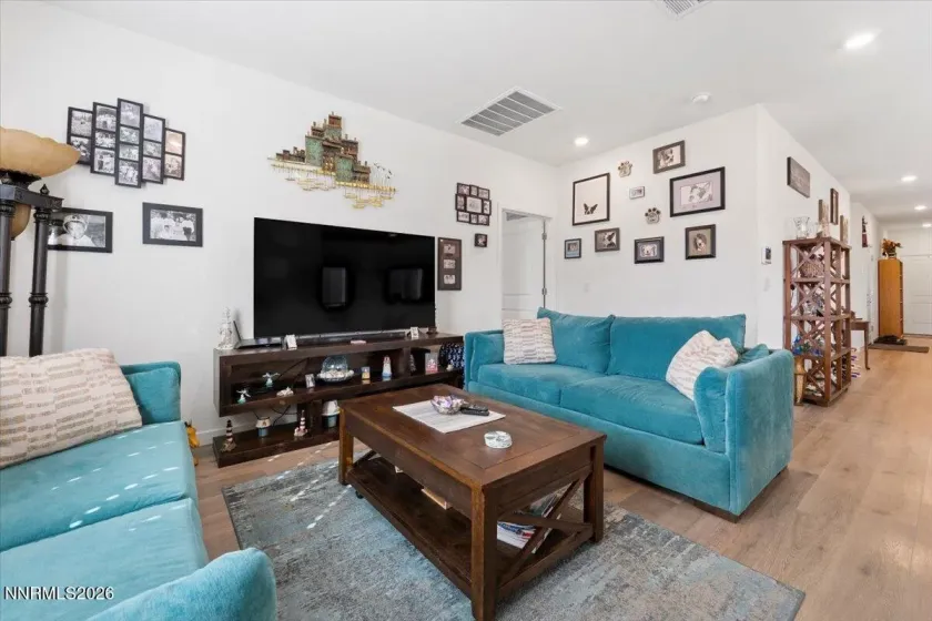 809 Egan Canyon, Dayton, Nevada 89403, 4 Bedrooms Bedrooms, ,2 BathroomsBathrooms,Residential,Residential,Egan Canyon,260001835