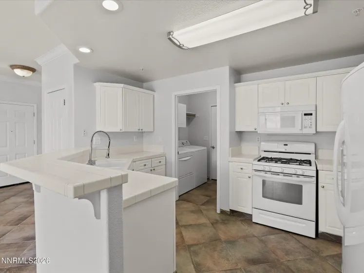 6180 Ingleston, Sparks, Nevada 89436, 3 Bedrooms Bedrooms, ,2 BathroomsBathrooms,Residential,Residential,Ingleston,260001836