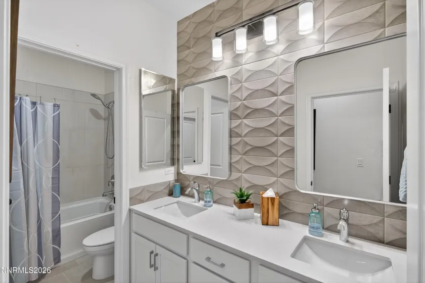 11238 Grazing Cattle, Reno, Nevada 89521, 4 Bedrooms Bedrooms, ,4 BathroomsBathrooms,Residential,Residential,Grazing Cattle,260001839