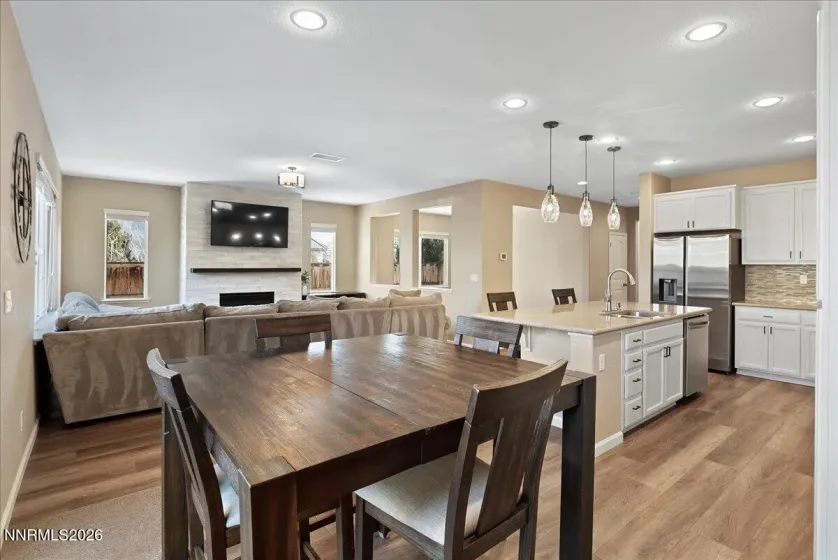 1995 Tawleed, Reno, Nevada 89521, 4 Bedrooms Bedrooms, ,4 BathroomsBathrooms,Residential,Residential,Tawleed,260001848