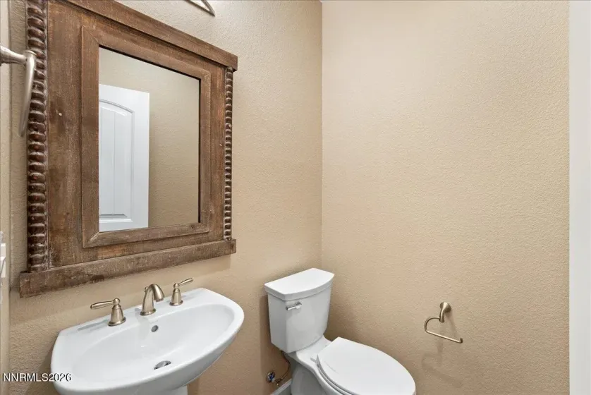 1995 Tawleed, Reno, Nevada 89521, 4 Bedrooms Bedrooms, ,4 BathroomsBathrooms,Residential,Residential,Tawleed,260001848