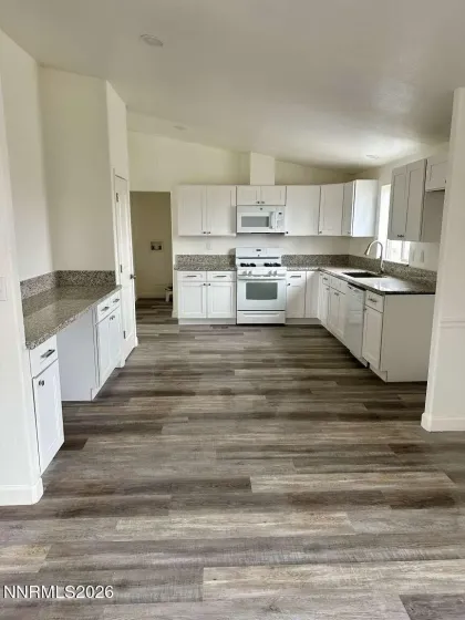 6255 Sierra, Fallon, Nevada 89406, 3 Bedrooms Bedrooms, ,2 BathroomsBathrooms,Residential,Residential,Sierra,260001850