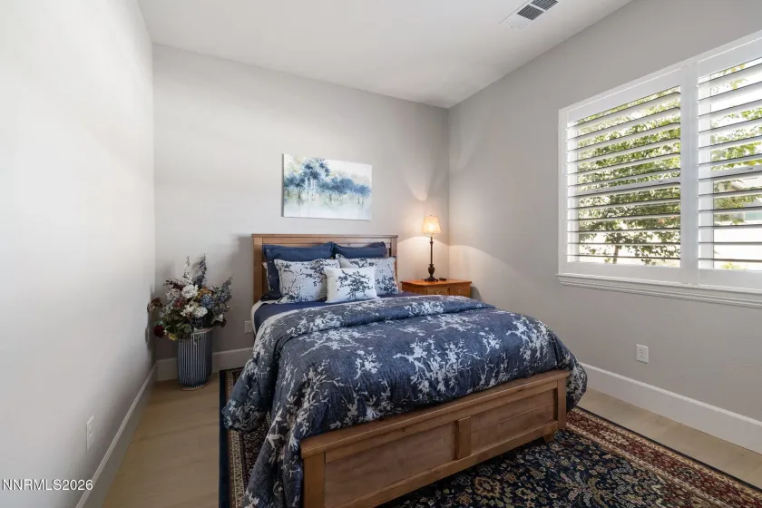 5518 Dapplegray, Reno, Nevada 89511, 2 Bedrooms Bedrooms, ,3 BathroomsBathrooms,Residential,Residential,Dapplegray,260001853