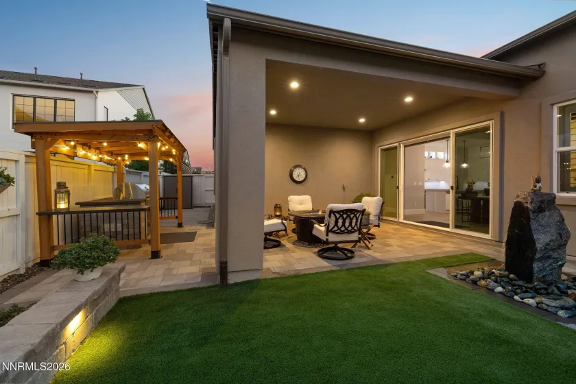 5518 Dapplegray, Reno, Nevada 89511, 2 Bedrooms Bedrooms, ,3 BathroomsBathrooms,Residential,Residential,Dapplegray,260001853