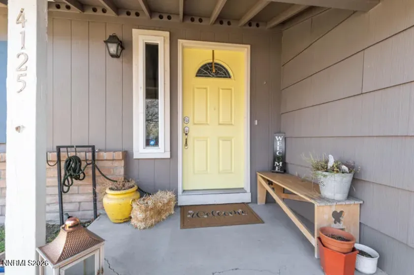 4125 Mira Loma, Reno, Nevada 89502, 3 Bedrooms Bedrooms, ,3 BathroomsBathrooms,Residential,Residential,Mira Loma,260001856